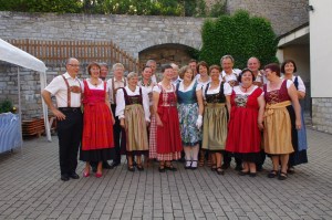 Soirée Bavaroise à Acholshausen, présentation de nos tenues. 