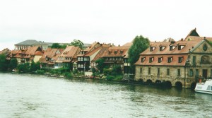 Au coeur de la Franconie, la ville de Bamberg sur la Regnitz